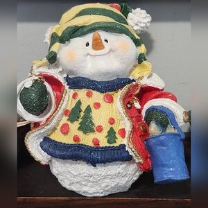 Studio 33 Resin Snowman Figurine